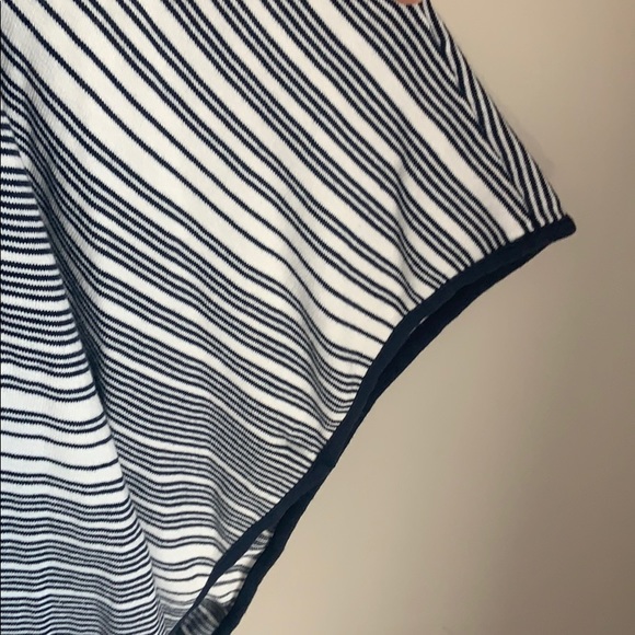 Tommy Hilfiger Knit Poncho Sweater size M-L - Picture 5 of 5